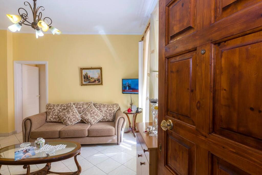 Ria'S Apartment In Corfu Town Exteriér fotografie